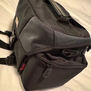Canon Rebel Black Gadget/Camera Bag